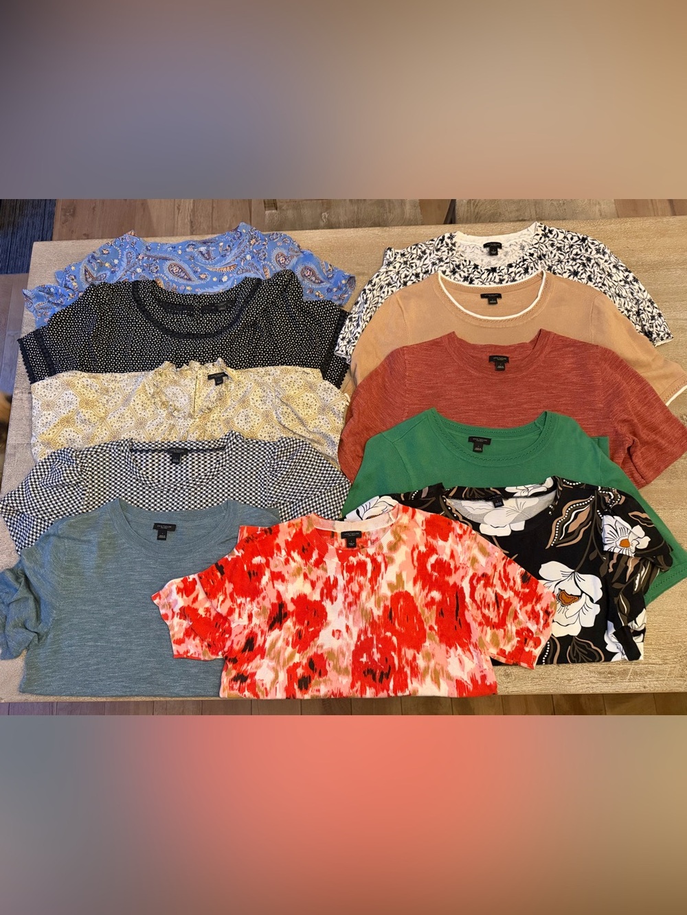Ann Taylor Factory Women’s Large Top Lot – 11 Piece Bundle – Blouses & Lightweig